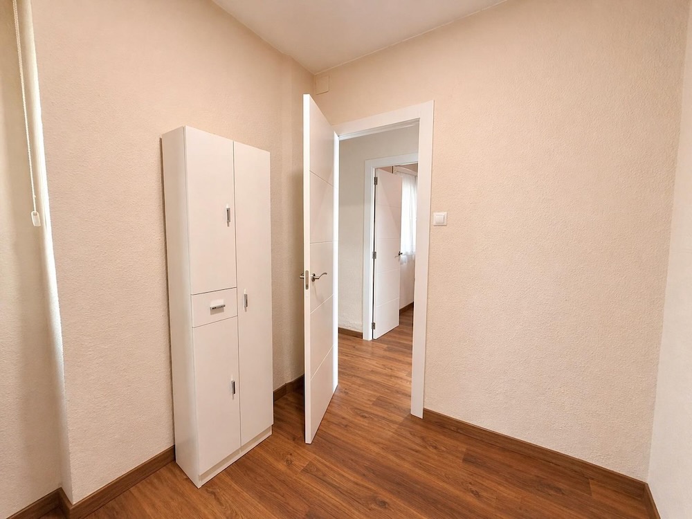 Property 2489 - Image 20